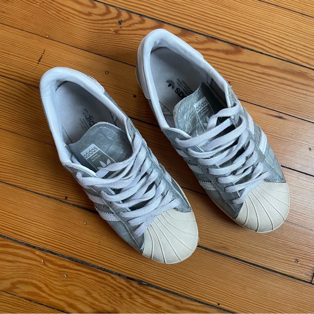 Adidas Superstar Leather Low Top Sneakers Wonder Silver Sz 7.5 - Picture 5 of 8